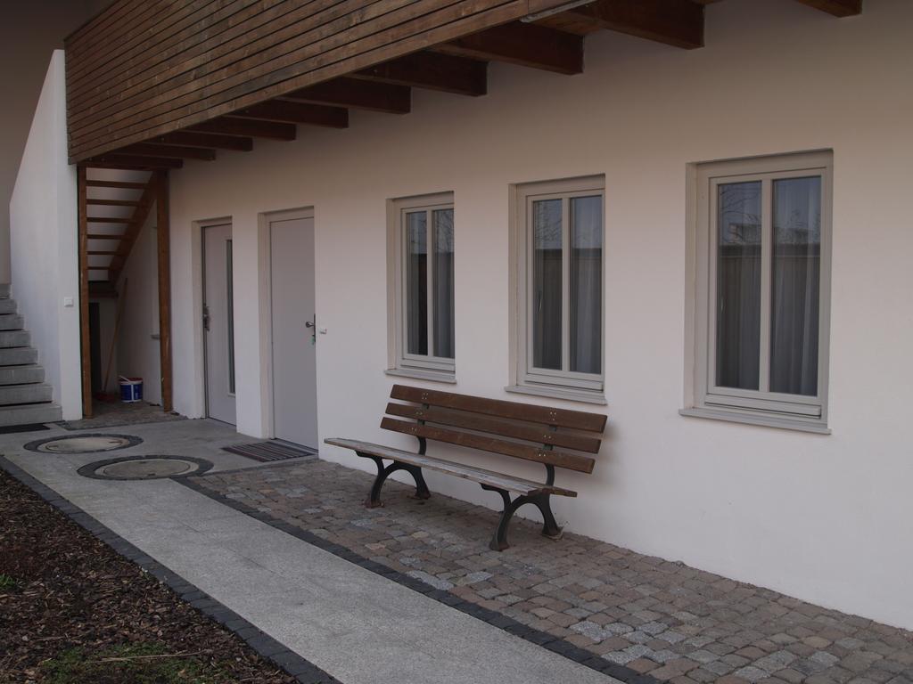 Gaestehaus In Der Gotthardtstrasse エアフルト エクステリア 写真