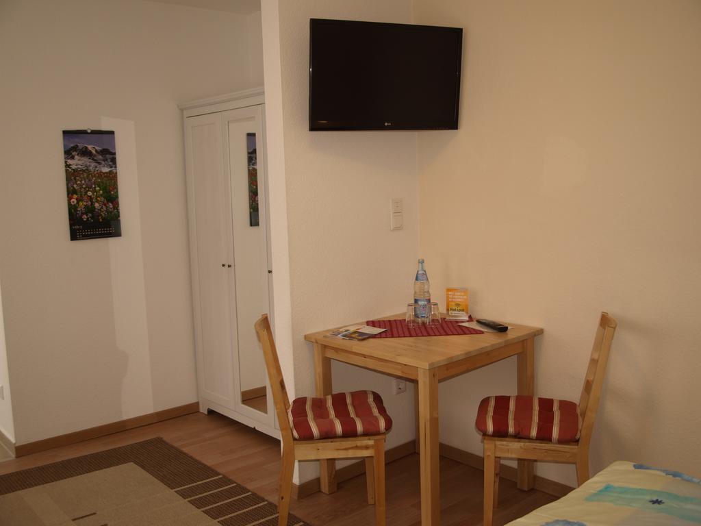 Gaestehaus In Der Gotthardtstrasse エアフルト 部屋 写真